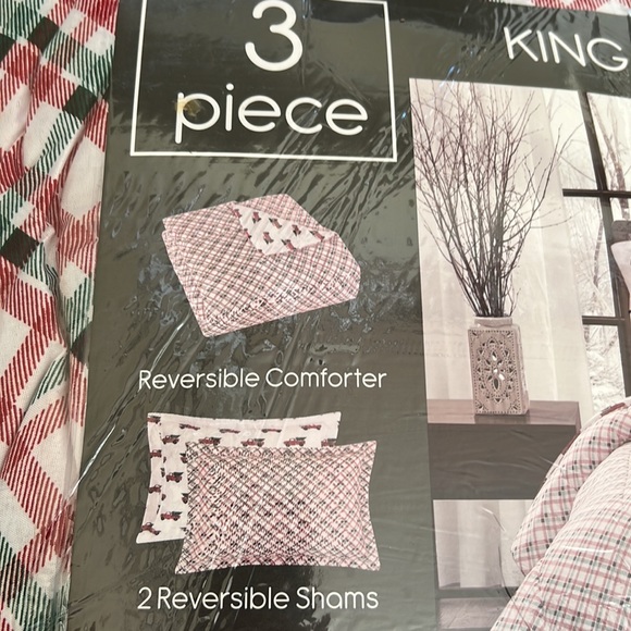 Christmas King Comforter Set Green/Red/White Plaid Red Truck/ Christmas Tree NWT - Picture 3 of 9